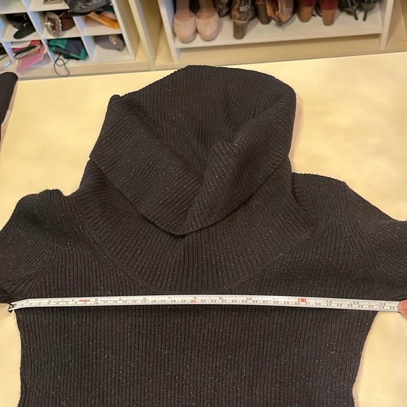 Sweater - Picture 6 of 7